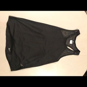 Black nike dry-fit workout top